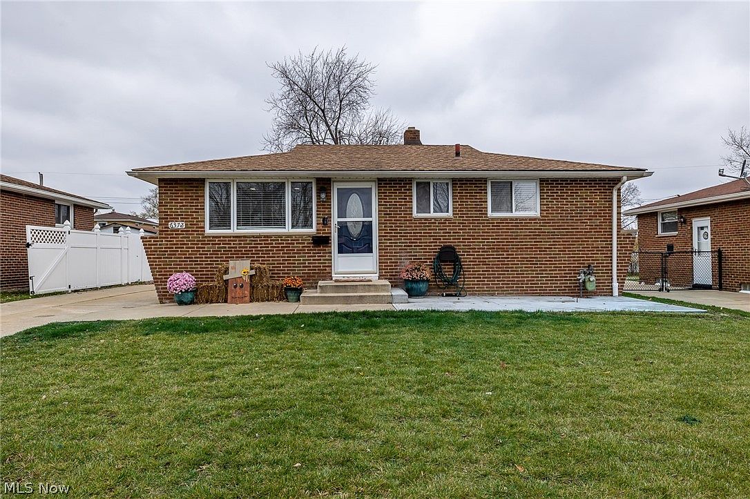 6372 Sandfield Dr, Brookpark, OH 44142 | Zillow