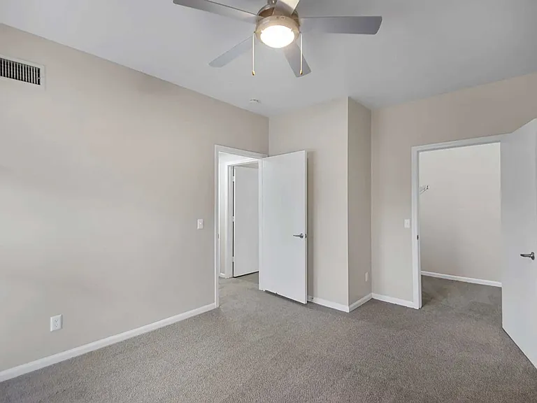 Parham Pointe — Photo 36