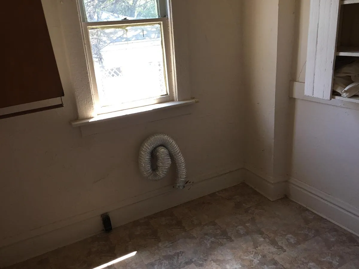 3 bed, 1322 sqft, $1,200 — Photo 4
