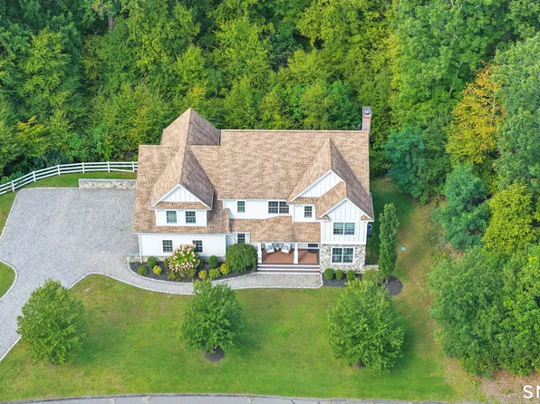123 Riding Ridge Road, Monroe, CT 06468