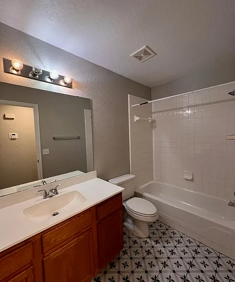 12112 S Land Ave — Photo 14