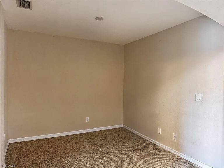 9706 Roundstone Cir — Photo 10