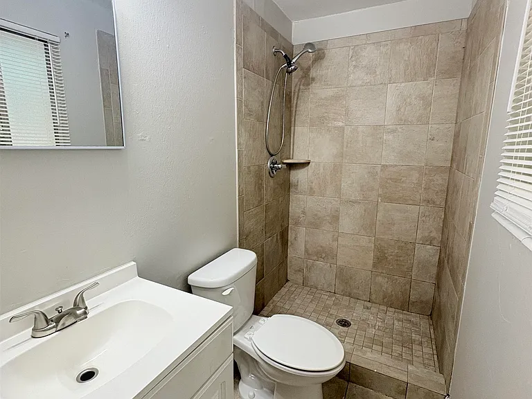 2922 Oakwood Dr — Photo 29