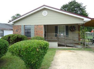 1103 19th St N, Columbus, MS 39701
