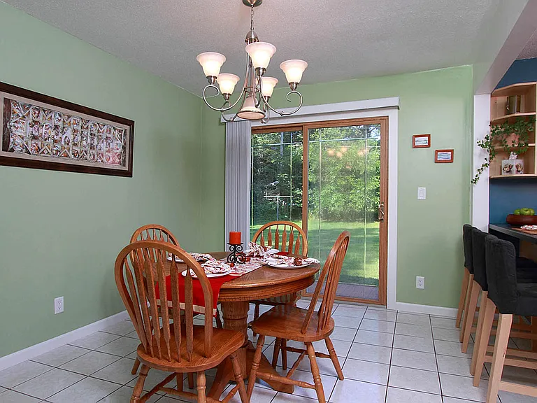 8526 Emerson Ave S — Photo 4