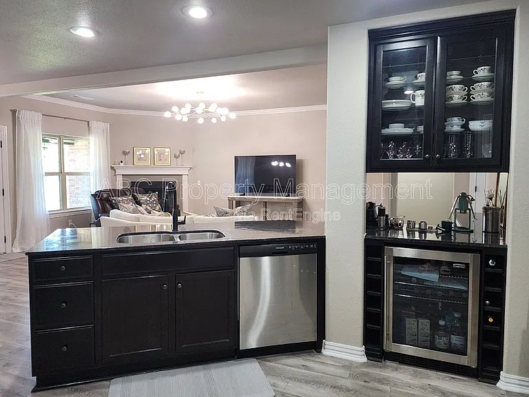 5009 E Truman Ln — Photo 13