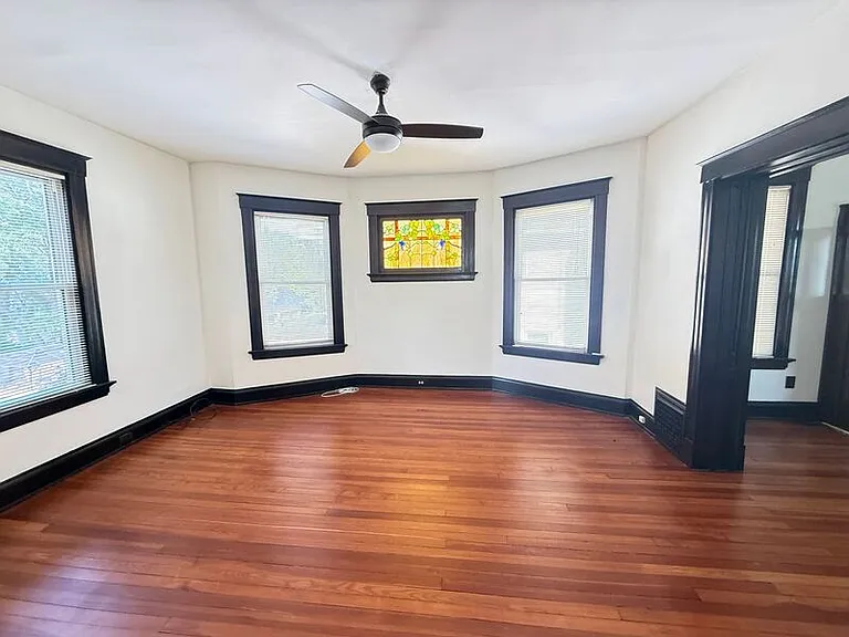 2418 Robertson Ave #2 — Photo 4