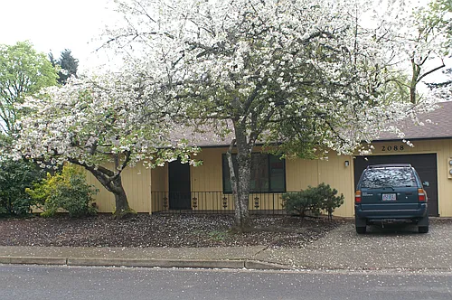 2088 Shiloh St Photo 1