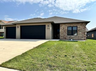 3733 Keokuk Ave, Spirit Lake, IA 51360