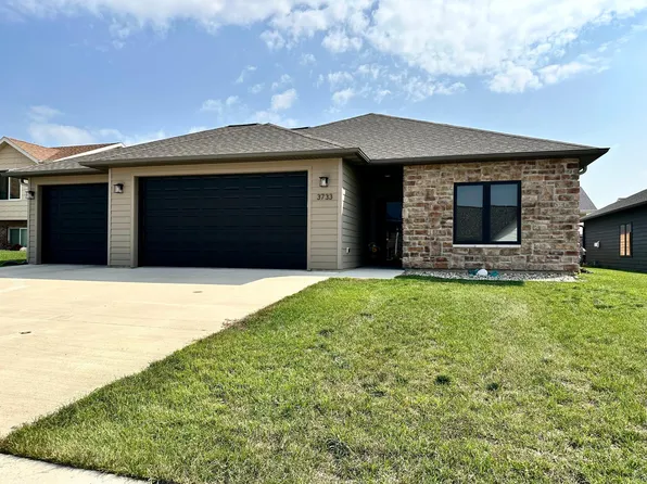 3733 Keokuk Ave, Spirit Lake, IA 51360