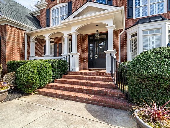 3rd image of 705 Granbury Way