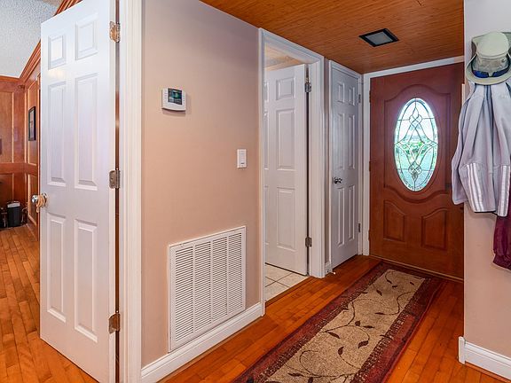 5th image of 153 Wright Rd