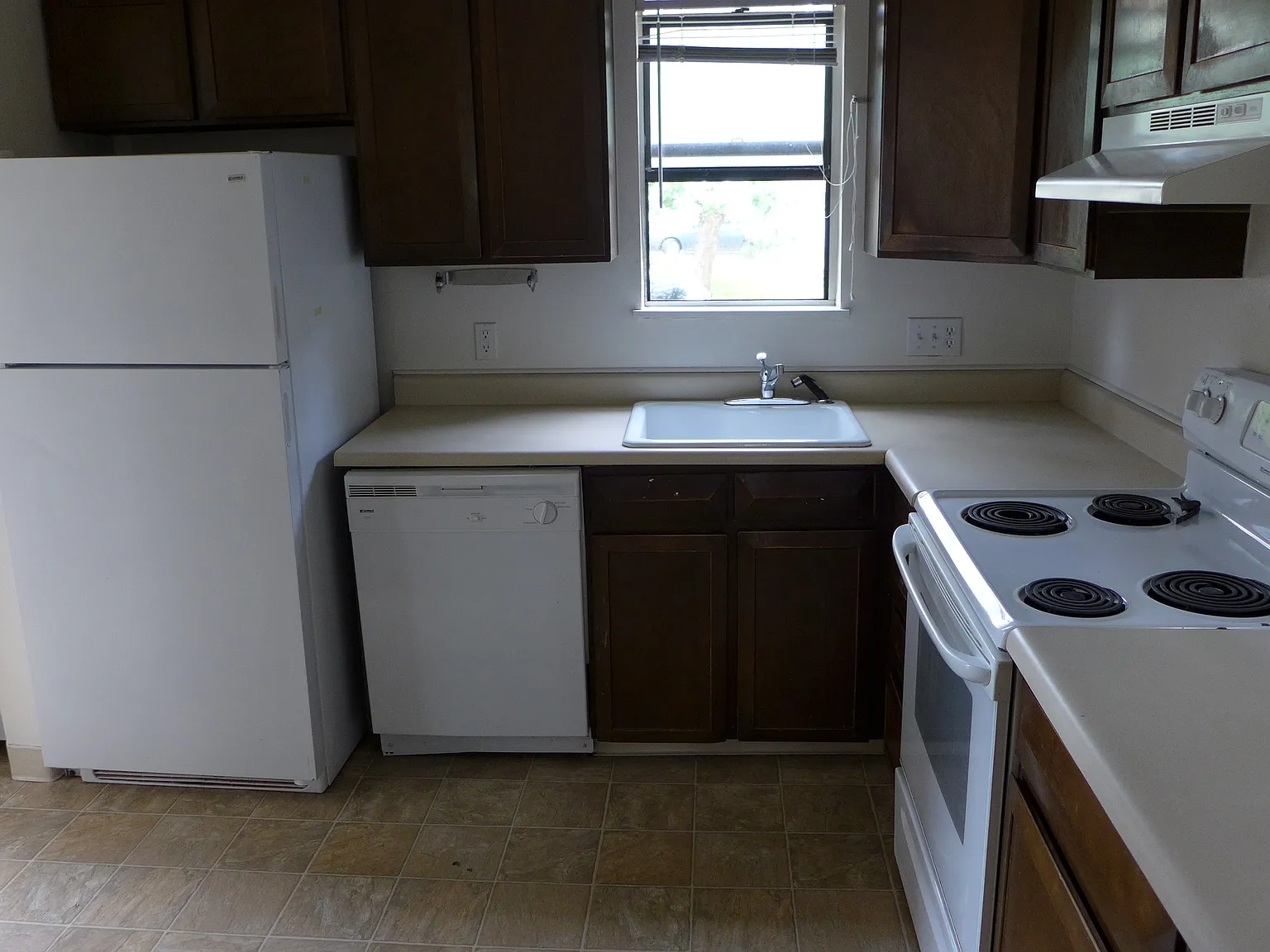 2 bed, 800 sqft, $1,295 — Photo 4
