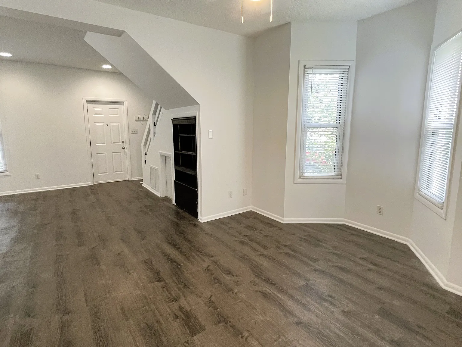 2 bed, 1531 sqft, $1,975 — Photo 4