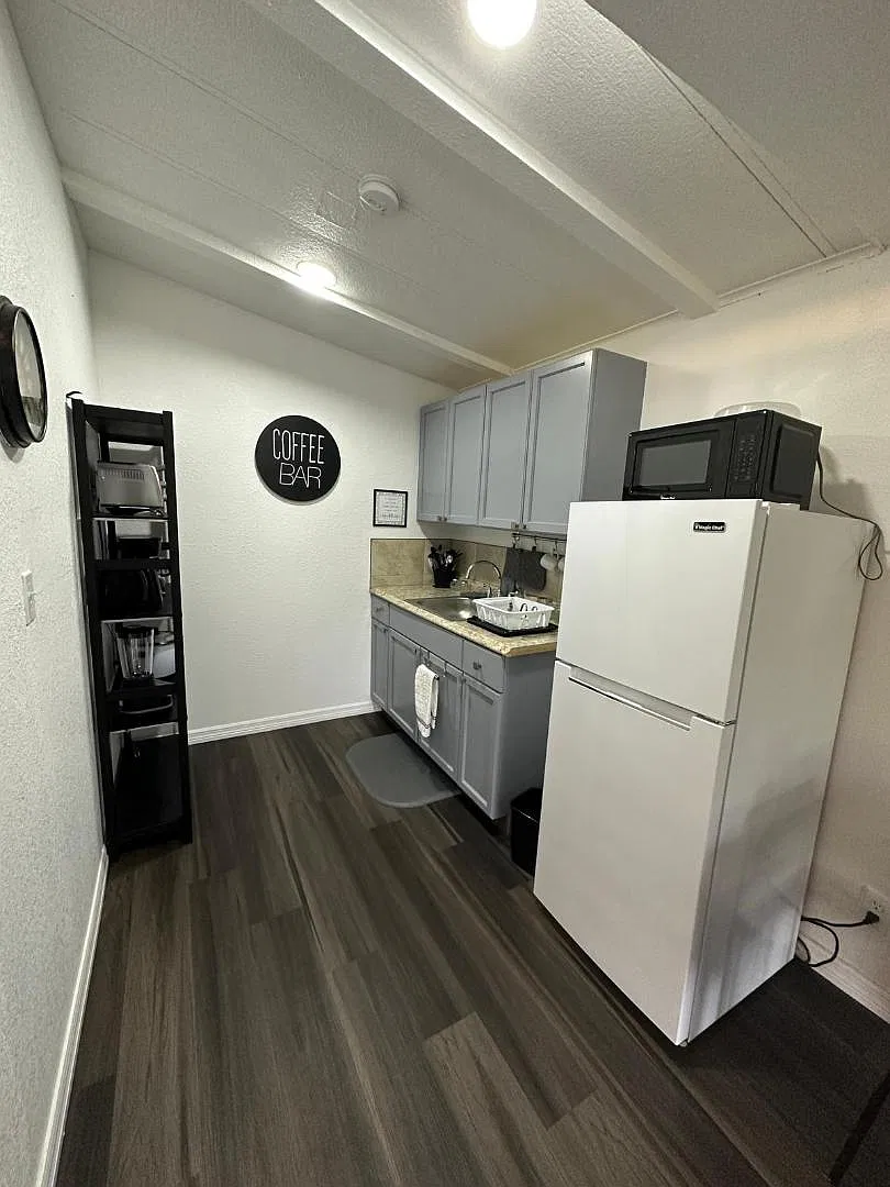 5140 Countryside Court - Studio 5 — Photo 3