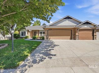 2208 W Kelly Creek Dr, Meridian, ID 83642