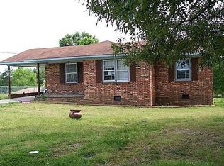 120 2nd St, Calhoun, GA 30701