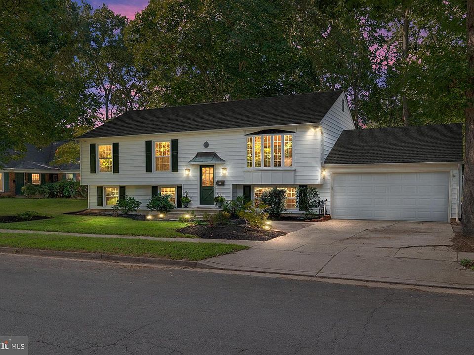1st image of 1553 Farlow Ave