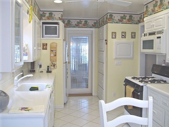 Bright, airy kitchen with clever built-ins