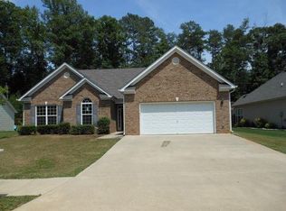 834 Crescent Ln, Griffin, GA 30224