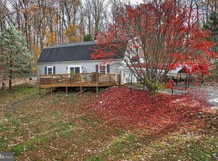 11983 Tree Ln, Felton, PA 17322