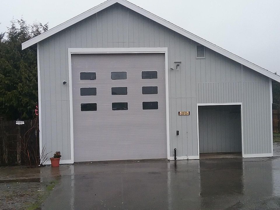 2nd image of 1841 Grange Rd