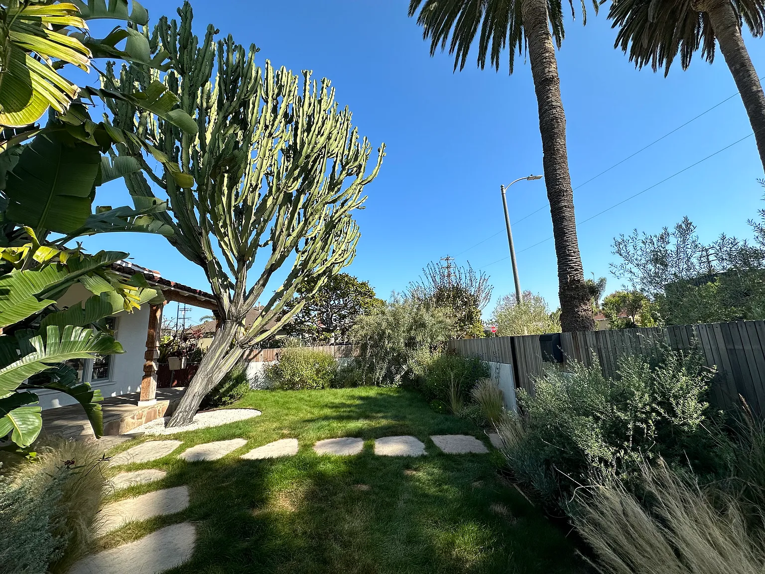 2 bed, 1280 sqft, $12,500 — Photo 4