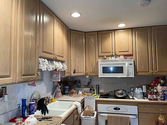 4th image of 120 Lakeview Dr APT 120