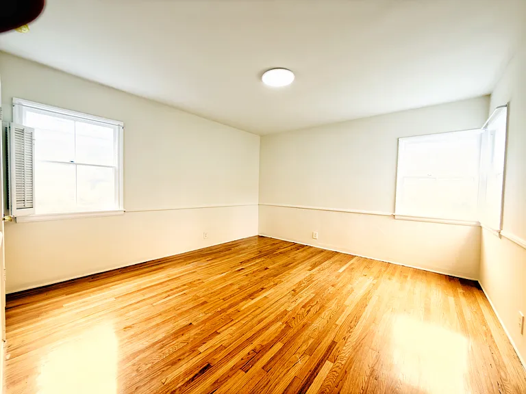 1470 Del Mar Ave — Photo 3