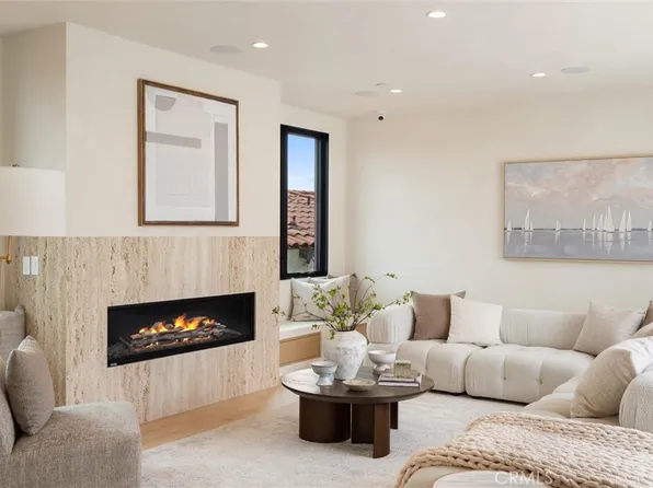 409 Crest Dr, Manhattan Beach, CA 90266