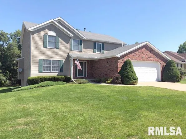 1203 E Juniper St, Canton, IL 61520