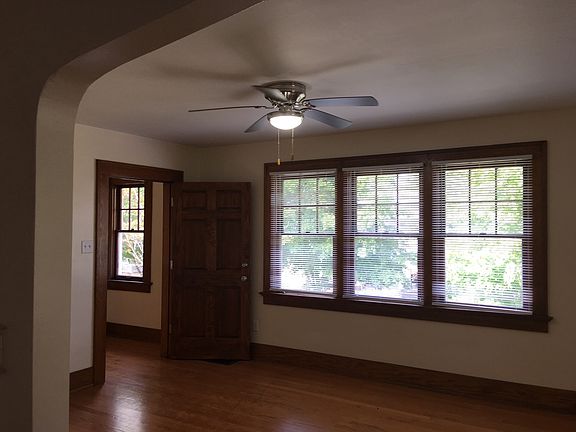 5th image of 723 Nuttman Ave #B