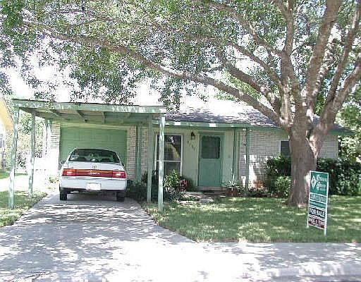 1st image of 4835 Featherock Dr