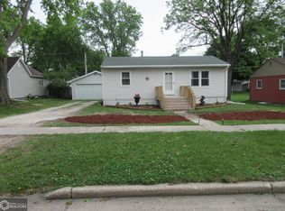 1309 E Linden St, Algona, IA 50511