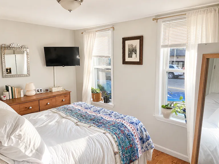 38 L St #1 — Photo 4