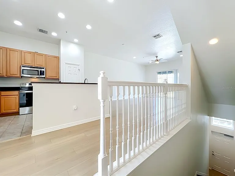 3716 Avalon Park East Blvd — Photo 8