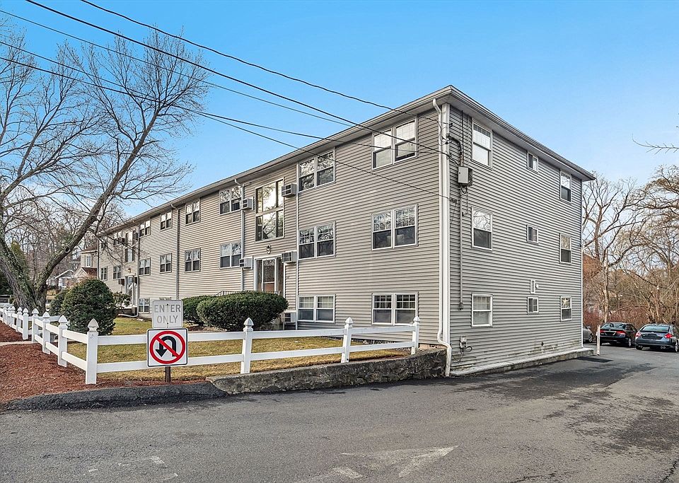 1st image of 177 Franklin St APT 2