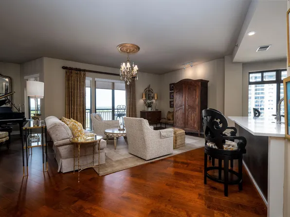 717 Riverside Dr #609/610, Memphis, TN 38103