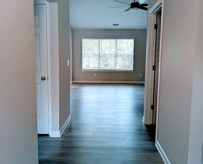 115 Remington Dr — Photo 9