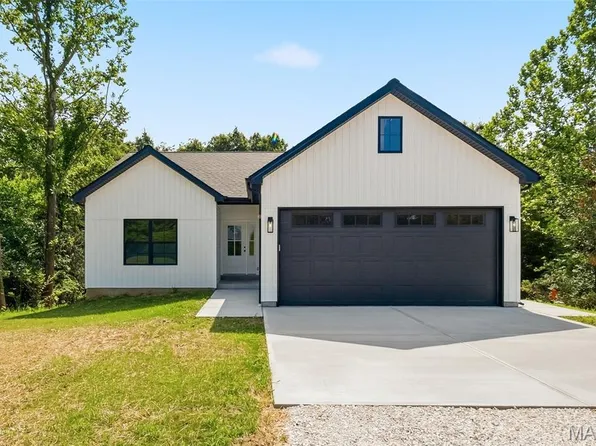 217 Red Mare Rd, Winfield, MO 63389