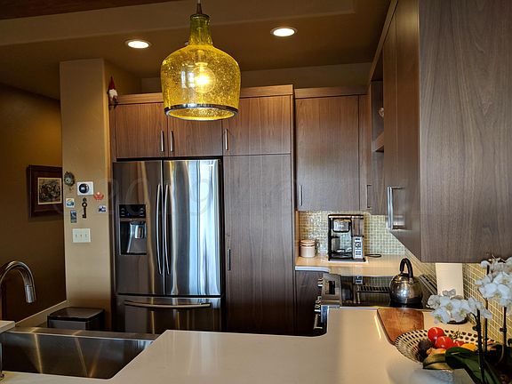 4th image of 6130 Park Ln S #44