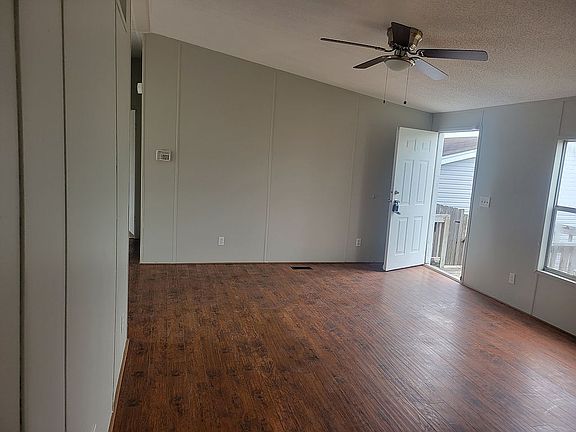 5th image of 2510 Anthony Pine Ln