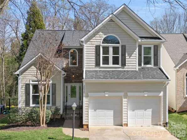 2020 Sablewood Dr, Charlotte, NC 28205