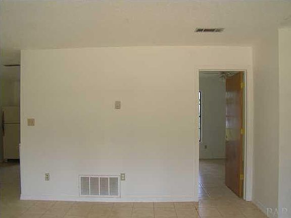 3rd image of 6305/6309 Banyan Dr
