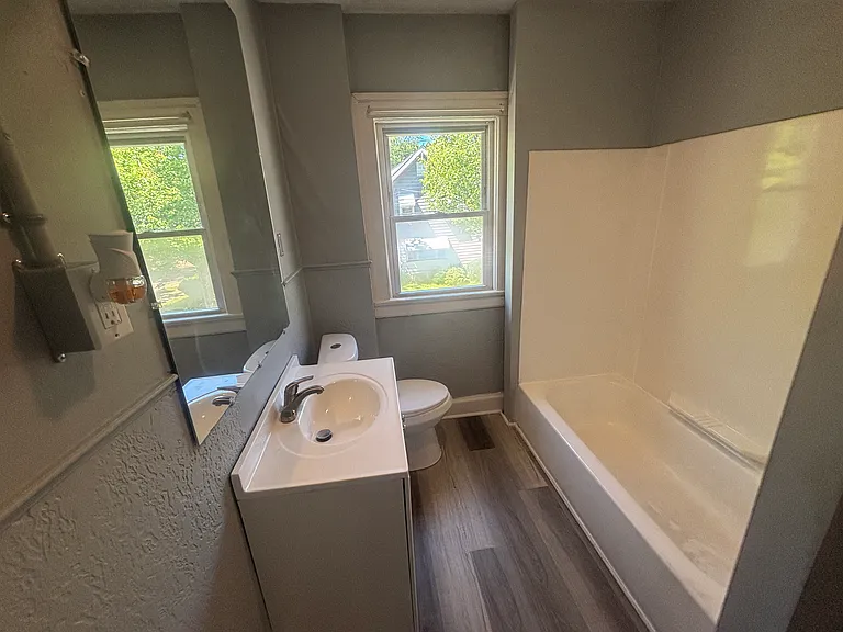 246 Wildwood Ave — Photo 9