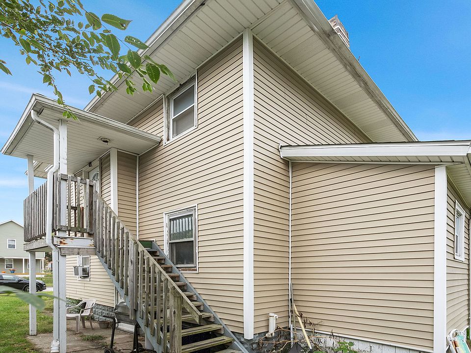 1st image of 611 E Dayton St #2