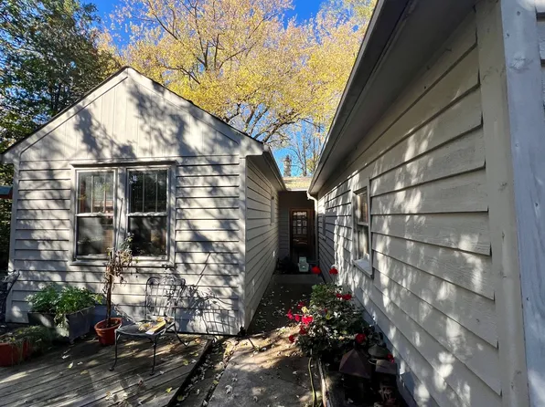 23788 N Lakeside Dr, Lake Zurich, IL 60047