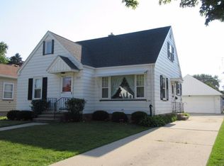 7715 19th Ave, Kenosha, WI 53143