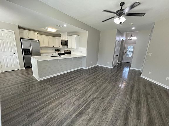 4th image of 15427 Oakstone Dr