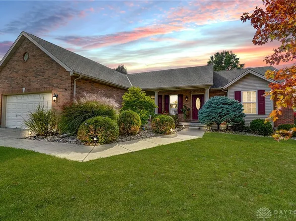 519 Babbling Brooke Dr, Monroe, OH 45050